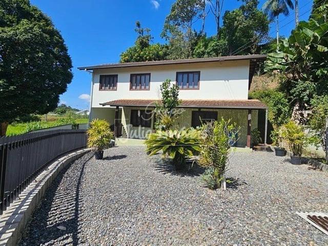 Casa aluguel em Brusque, Região Geográfica Intermediária de Blumenau