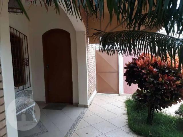 Casa aluguel em Região Imediata de São José dos Campos, Região Metropolitana do Vale do Paraíba e Litoral Norte