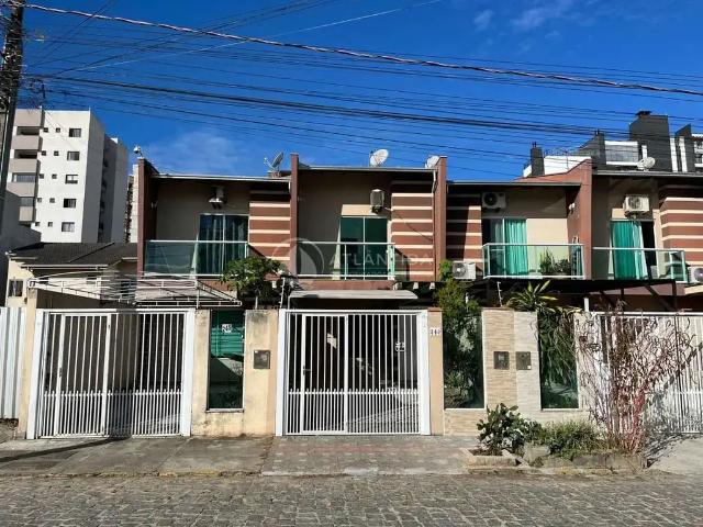 Casa aluguel em Região Geográfica Imediata de Itajaí, Camboriú
