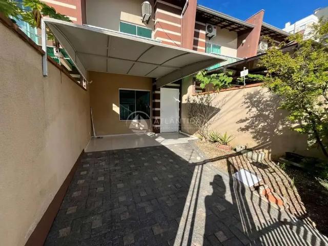 Casa aluguel em Região Geográfica Imediata de Itajaí, Camboriú
