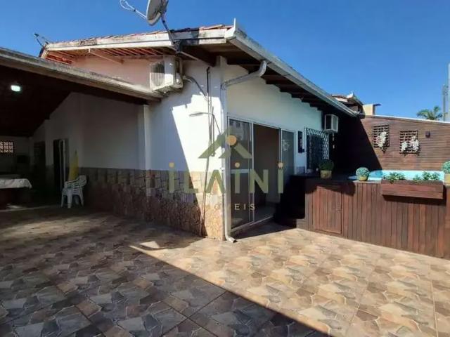 Casa aluguel em Região Geográfica Imediata de Itajaí, Camboriú
