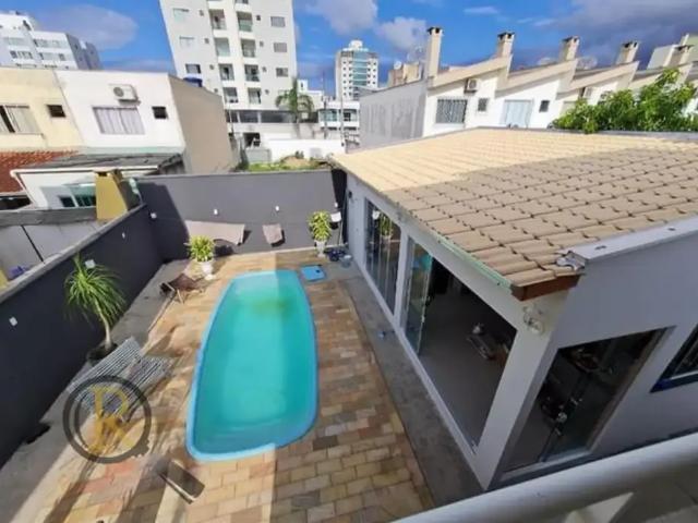 Casa aluguel em Região Geográfica Imediata de Itajaí, Camboriú