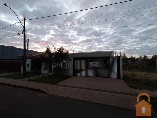 Casa aluguel em Campo Mourão, Região Geográfica Intermediária de Maringá