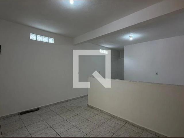 Casa aluguel em Jardim Angélica, Carapicuíba