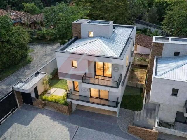 Casa aluguel em Região Imediata de São Paulo, Região Metropolitana de São Paulo