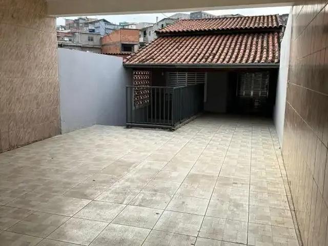 Casa aluguel em Carapicuíba, Região Geográfica Intermediária de São Paulo
