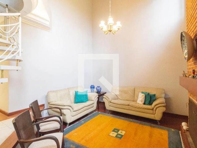 Casa aluguel em Jardim Ana Estela, Carapicuíba