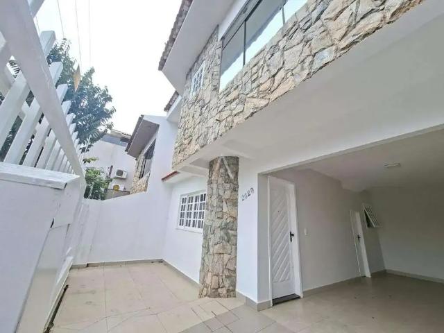Casa aluguel em Região Geográfica Imediata de Cascavel, Cascavel