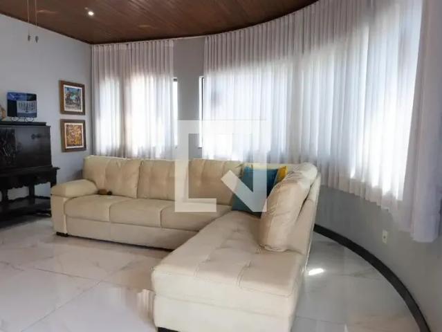 Casa aluguel em Região Geográfica Imediata de Belo Horizonte, Região Metropolitana de Belo Horizonte