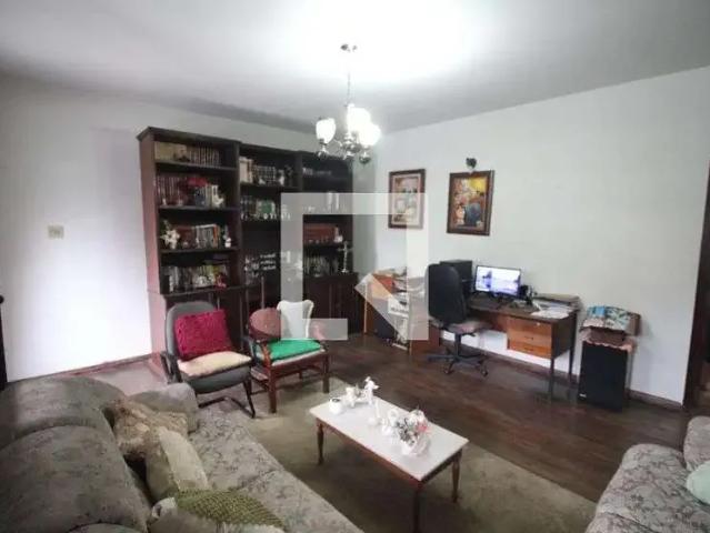 Casa aluguel em Região Geográfica Imediata de Belo Horizonte, Região Metropolitana de Belo Horizonte