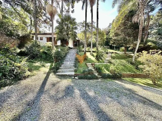 Casa aluguel em Cotia