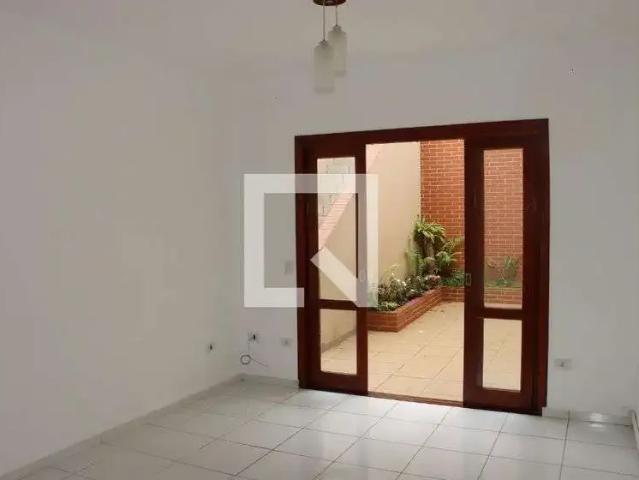 Casa aluguel em Recanto dos Victors, Cotia