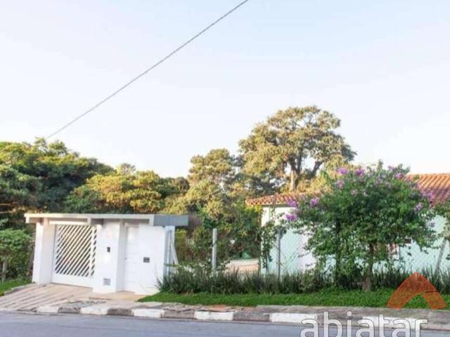 Casa aluguel em Cotia, Vila Santo Antônio