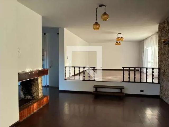 Casa aluguel em Região Geográfica Imediata de Curitiba, Região Metropolitana de Curitiba