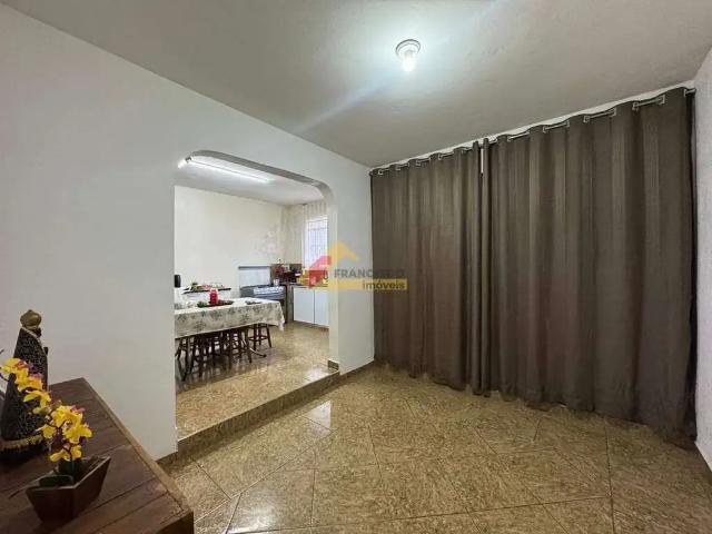 Casa aluguel em Regional Leste, Belo Horizonte