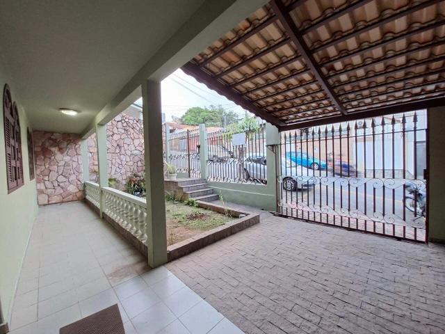 Casa aluguel em Divinópolis, Região Geográfica Intermediária de Divinópolis