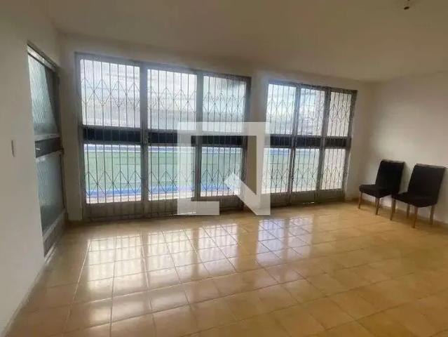Casa aluguel em Região Geográfica Imediata do Rio de Janeiro, Região Metropolitana do Rio de Janeiro
