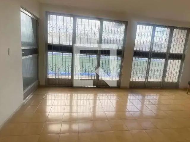 Casa aluguel em Região Geográfica Imediata do Rio de Janeiro, Região Metropolitana do Rio de Janeiro