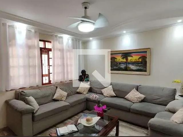 Casa aluguel em Vila Romanópolis, Ferraz de Vasconcelos