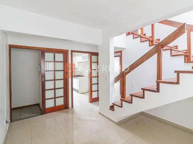 Casa aluguel em Região Geográfica Imediata de Florianópolis, Desterro