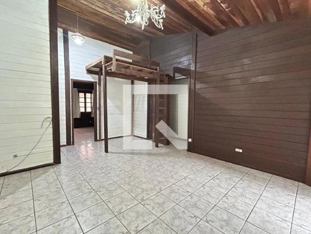 Casa aluguel em Barra da Lagoa, Florianópolis