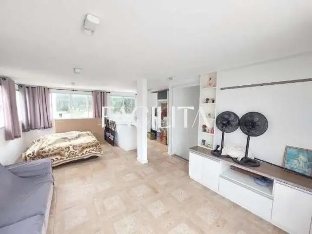 Casa aluguel em Região Geográfica Imediata de Florianópolis, Desterro