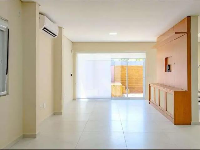 Casa aluguel em Florianópolis, Campeche