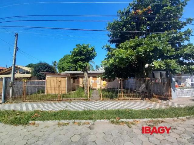 Casa aluguel em Região Geográfica Imediata de Florianópolis, Desterro
