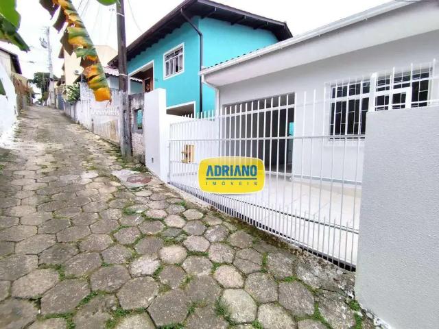 Casa aluguel em Região Geográfica Imediata de Florianópolis, Desterro