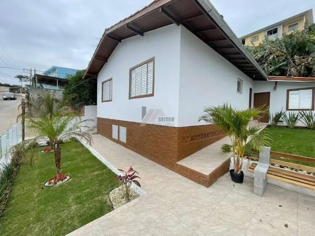 Casa aluguel em Região Geográfica Imediata de Florianópolis, Desterro