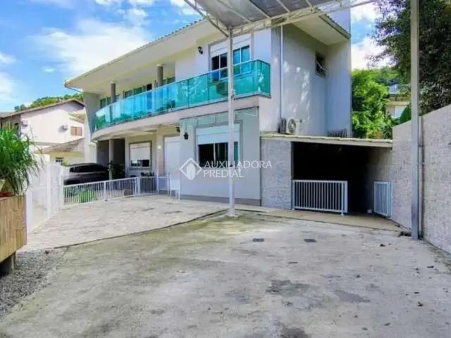 Casa aluguel em Região Geográfica Imediata de Florianópolis, Desterro