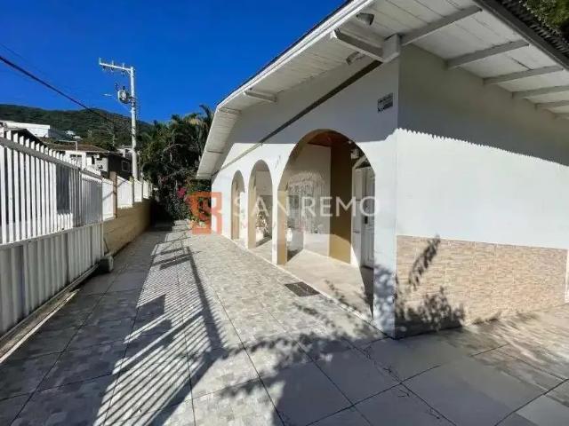 Casa aluguel em Região Geográfica Imediata de Florianópolis, Desterro