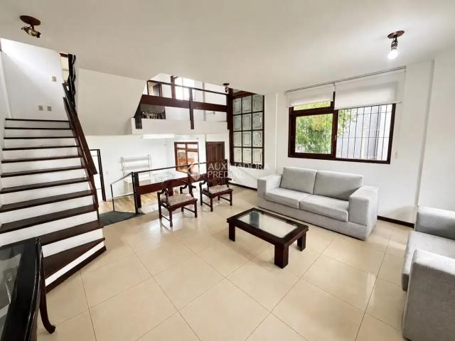 Casa aluguel em Região Geográfica Imediata de Florianópolis, Desterro