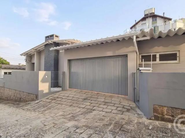 Casa aluguel em Região Geográfica Imediata de Florianópolis, Desterro