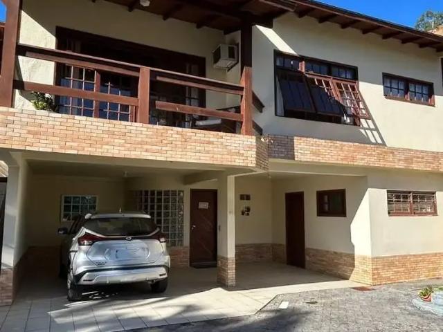 Casa aluguel em Região Geográfica Imediata de Florianópolis, Desterro