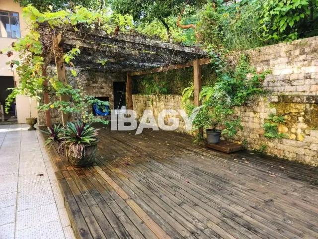 Casa aluguel em Região Geográfica Imediata de Florianópolis, Desterro