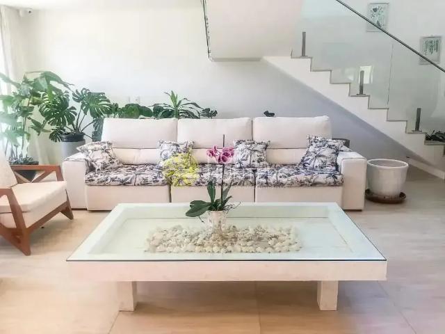 Casa aluguel em Região Geográfica Imediata de Florianópolis, Desterro