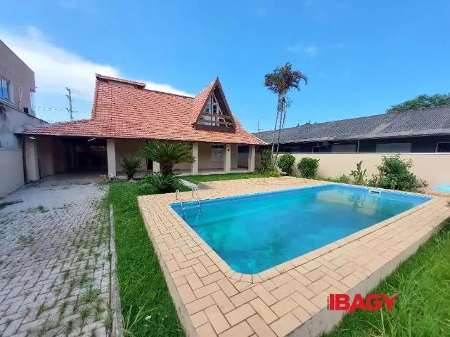 Casa aluguel em Região Geográfica Imediata de Florianópolis, Desterro