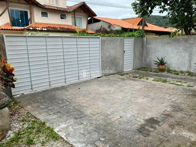 Casa aluguel em Região Geográfica Imediata de Florianópolis, Desterro