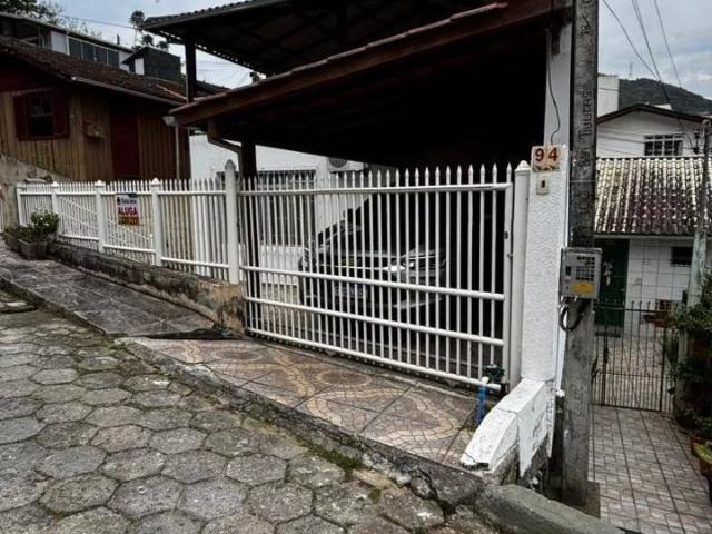 Casa aluguel em Região Geográfica Imediata de Florianópolis, Desterro