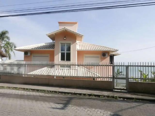 Casa aluguel em Região Geográfica Imediata de Florianópolis, Desterro