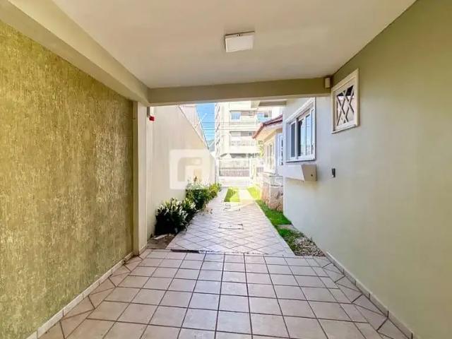Casa aluguel em Região Geográfica Imediata de Florianópolis, Desterro
