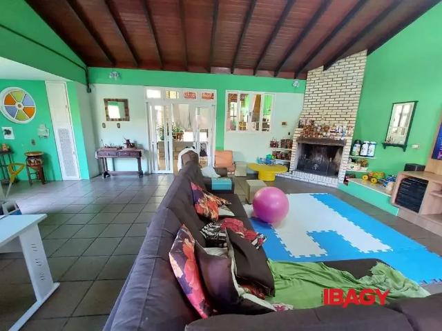 Casa aluguel em Serrinha, Florianópolis