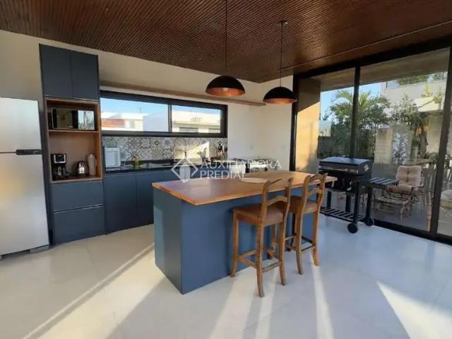 Casa aluguel em Região Geográfica Imediata de Florianópolis, Garopaba
