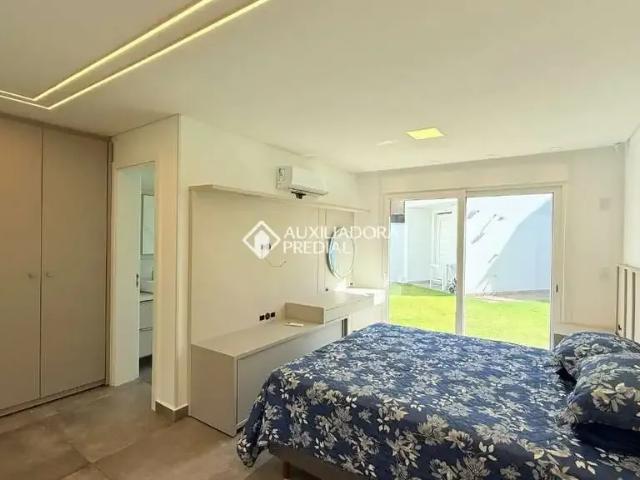 Casa aluguel em Região Geográfica Imediata de Florianópolis, Garopaba
