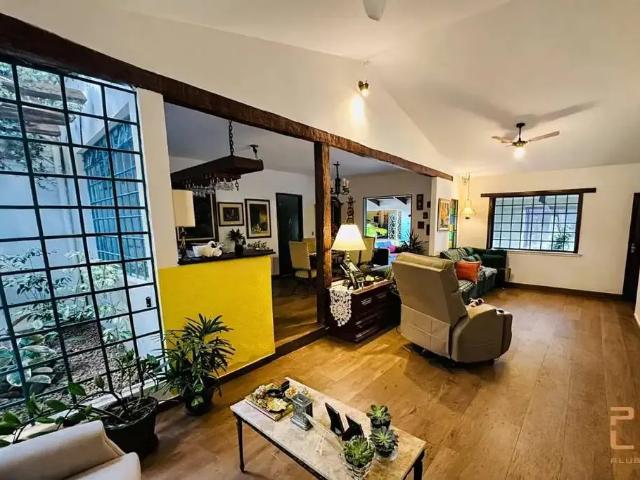 Casa aluguel em Região Geográfica Imediata de Goiânia, Goiânia