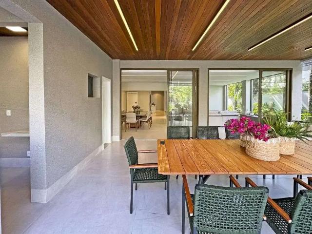 Casa aluguel em Região Geográfica Imediata de Goiânia, Goiânia