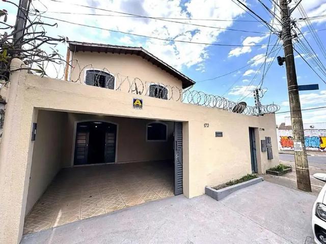 Casa aluguel em Região Geográfica Imediata de Goiânia, Goiânia
