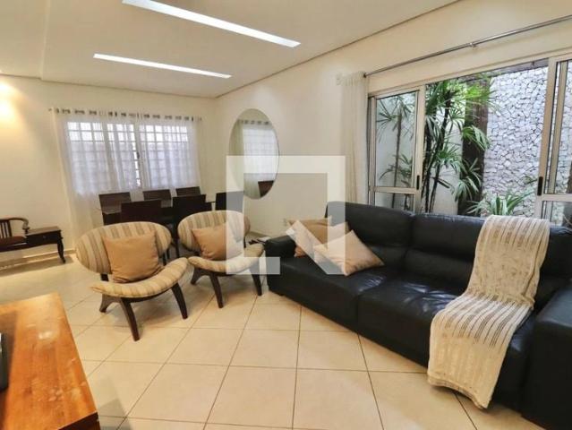 Casa aluguel em Região Geográfica Imediata de Goiânia, Goiânia