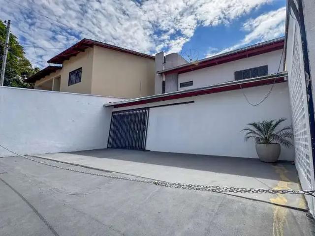Casa aluguel em Região Geográfica Imediata de Goiânia, Goiânia